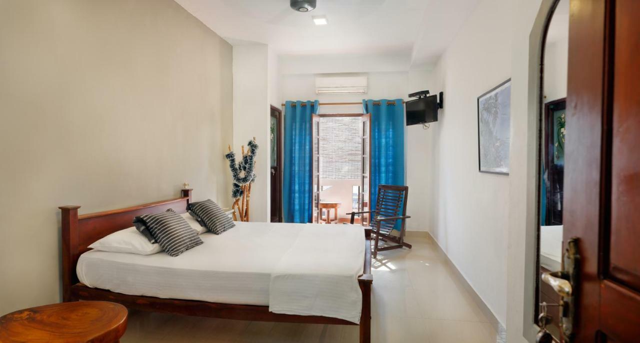 Surf'S Up Hotel Велигама Экстерьер фото